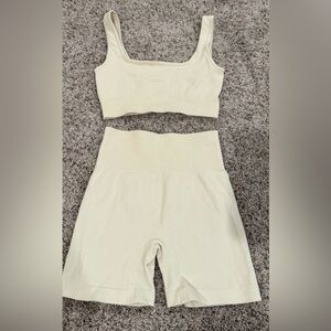 Women's Cream Ribbed workout set size small